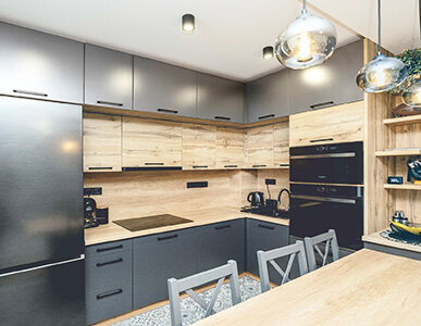 Sarolt látványos konyhabútor